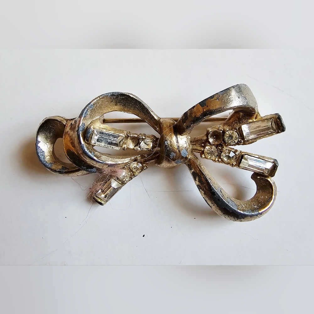 Vintage Silver Bow Baquette Brooch